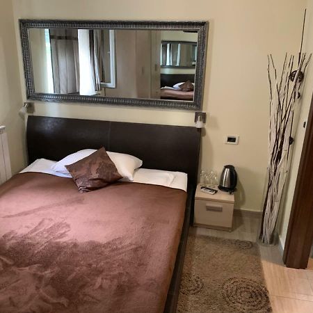 Enter Rooms Ζάγκρεμπ Εξωτερικό φωτογραφία