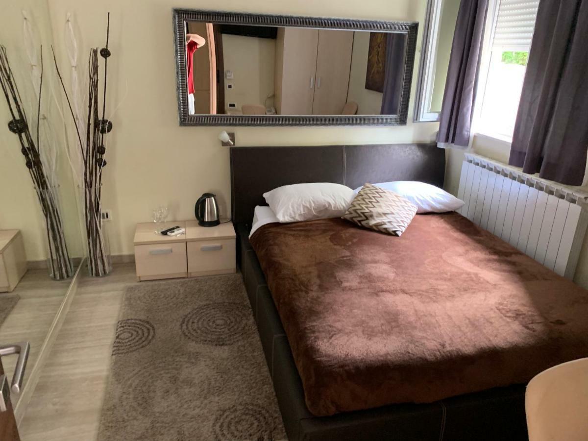 Enter Rooms Ζάγκρεμπ Εξωτερικό φωτογραφία